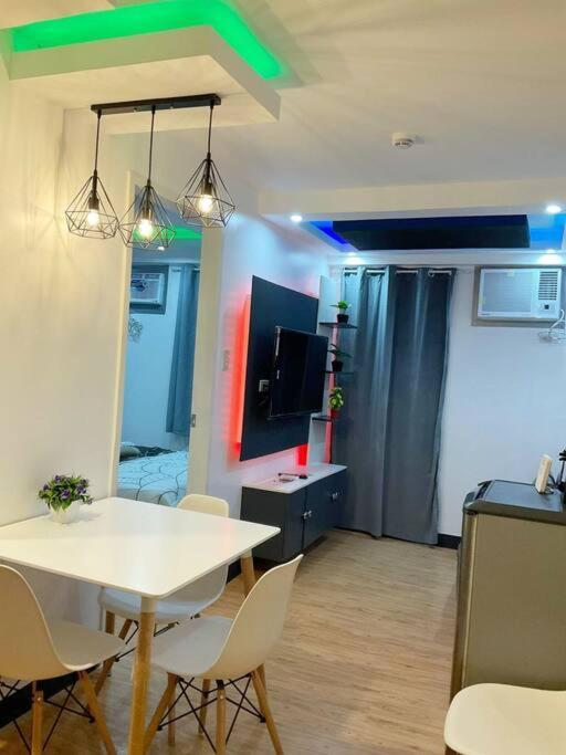 Ar02 1Bedroom Condo Unit With Free Pool, Hbo, Netflix & Wifi Davao City Exterior foto
